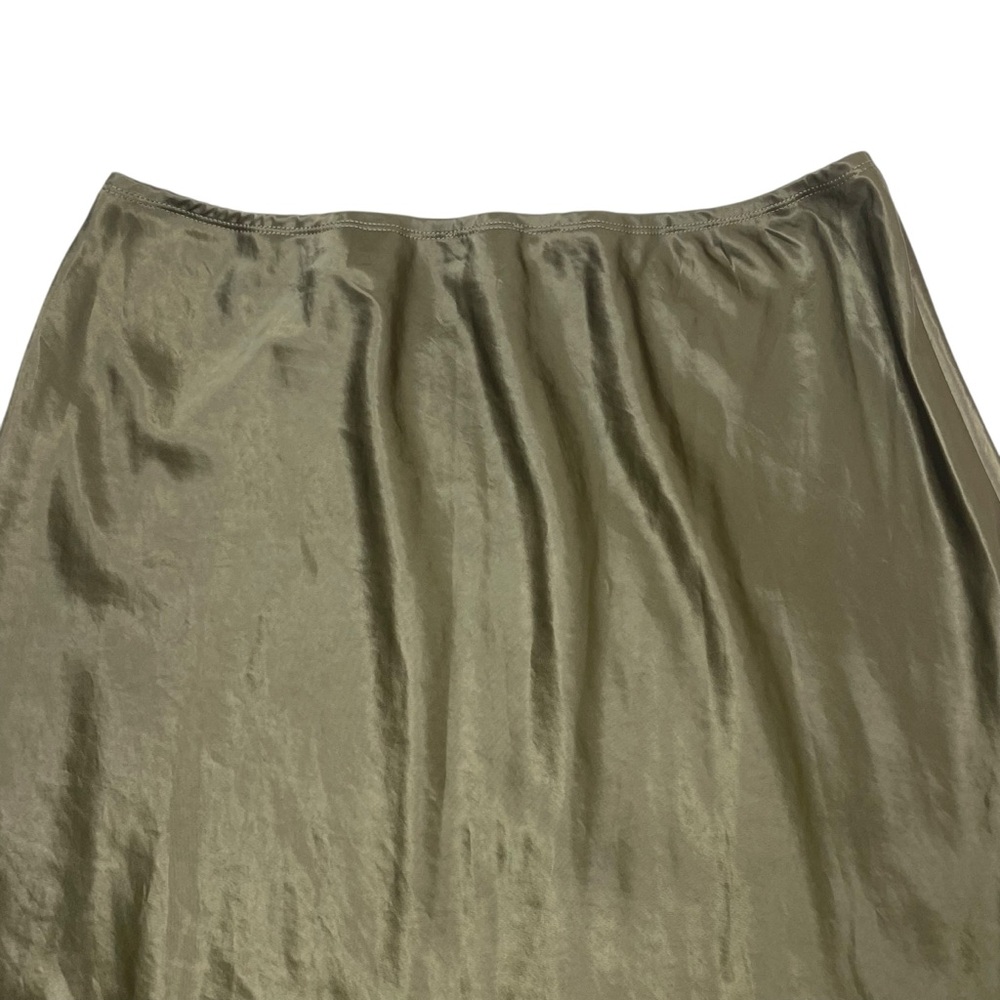 ⭐️2/$20 NWT Vince Camuto Satin Olive Green Midi Skirt - Picture 7 of 8